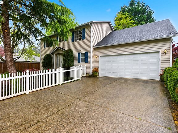 3rd image of 15304 NE 44th St