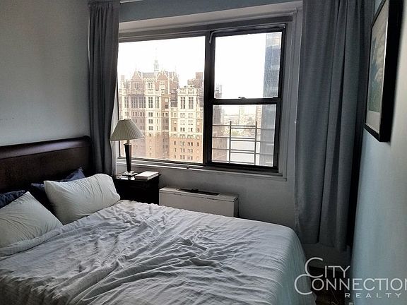 3rd image of 300 E 40th St APT 27E