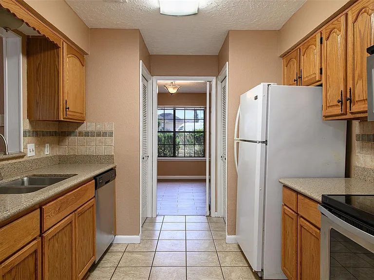 20339 Fieldtree Dr — Photo 9