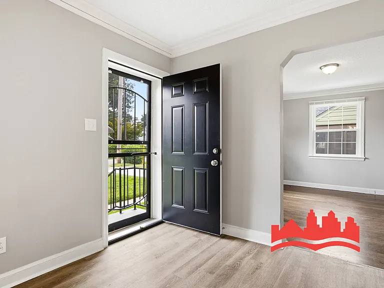 1698 Edward Ave — Photo 6