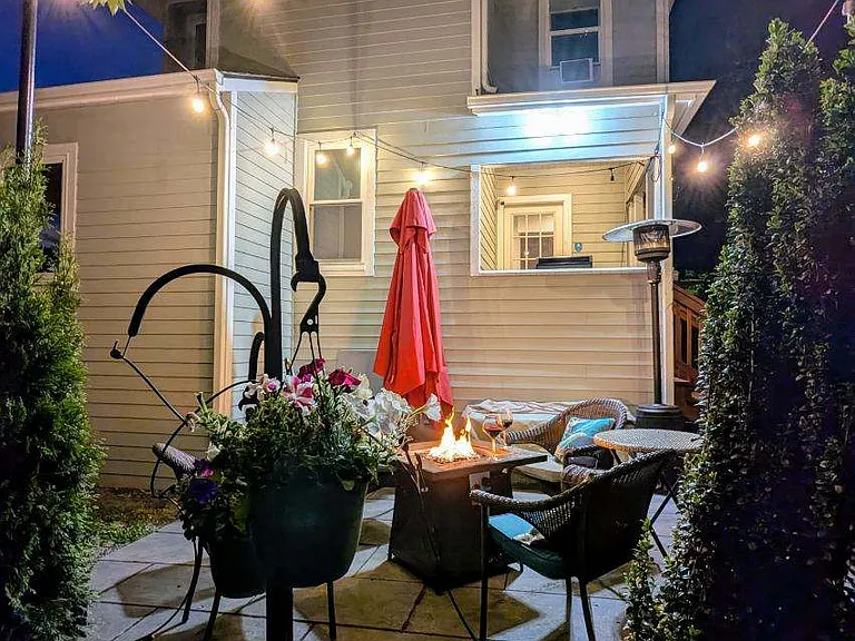 2415 S Graham St — Photo 27