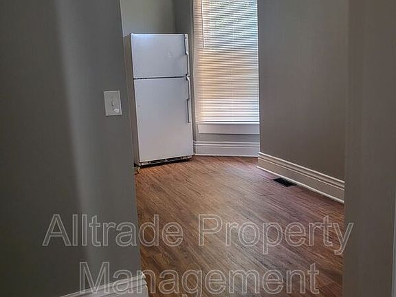 5th image of 2518 W Muhammad Ali Blvd #1