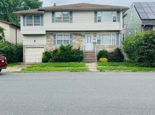 306 Born St, Secaucus, NJ 07094