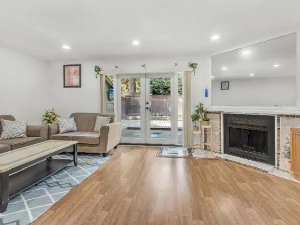 9452 Prince Charles Blvd #256, Surrey, BC V3V 1S6