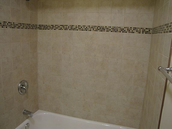 5th image of 4295 188th St