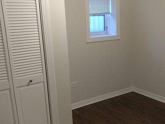2nd image of 1637 N Karlov Ave APT 2