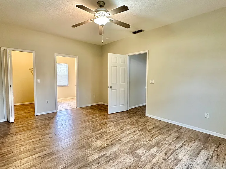 125 Whippoorwill Dr — Photo 11