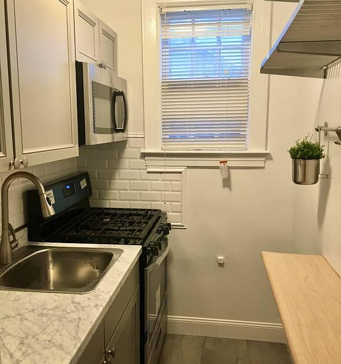 1st image of 45 Bayview Ave #2E