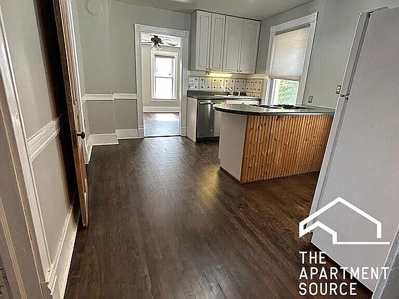 2nd image of 3038 N Sheffield Ave #1