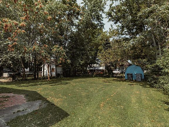 4th image of 716 Waggoner Ave
