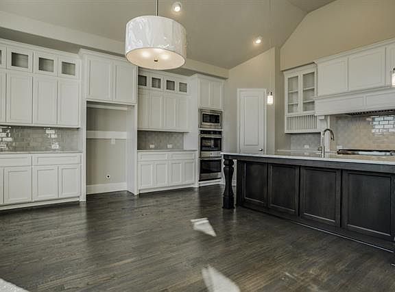 5th image of 1640 Jeffrey Dr
