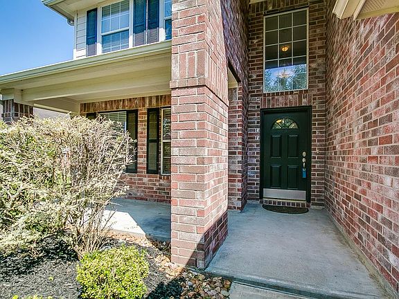2nd image of 5101 Blanco Dr
