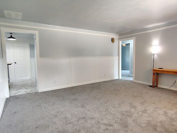 3rd image of 3152 S Everett Ave