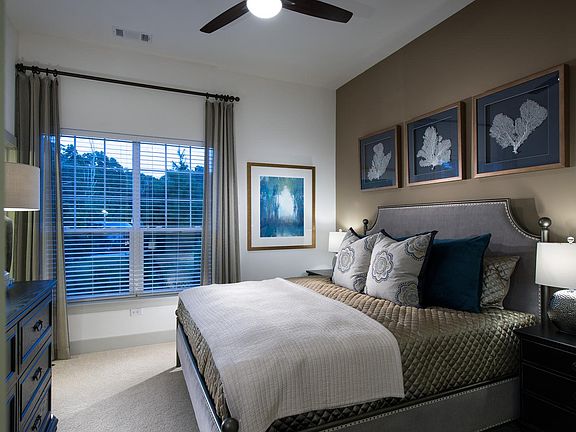 3rd image of 12 Fisher St #3R