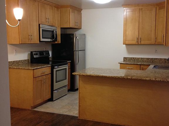 2nd image of 751 Harvard Ave