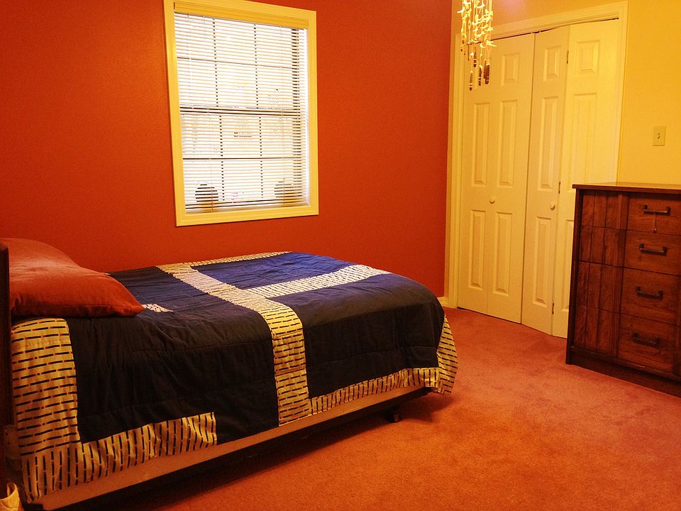 Secondary Bedroom