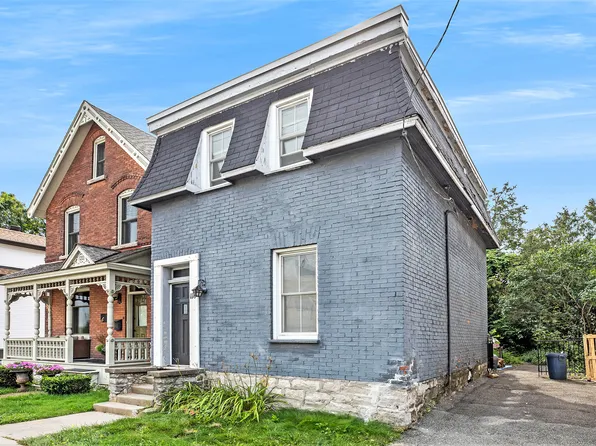 116 Boteler St #1, Ottawa, ON K1N 5A6