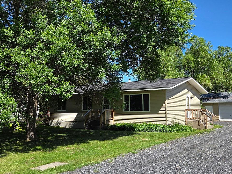 1st image of 610 16th St E