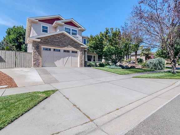 3rd image of 3733 Sherwood Park Dr