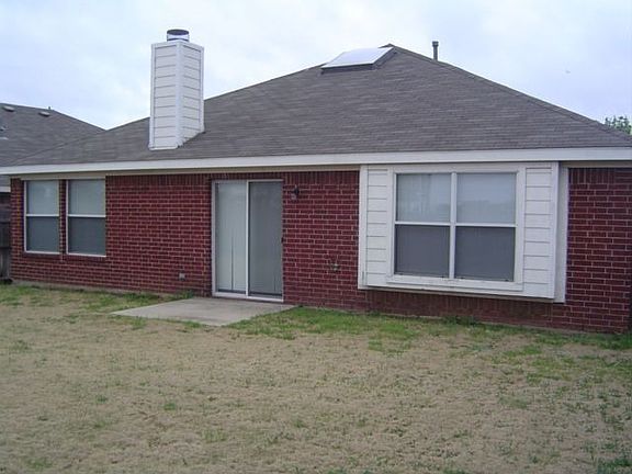 2nd image of 212 Elk Run Dr