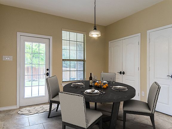 5th image of 10221 Grizzly Oak Dr