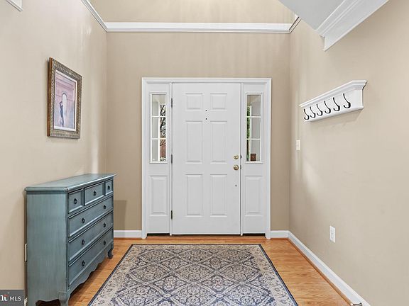4th image of 4176 Lower Park Dr