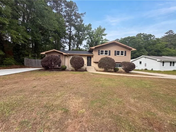 6330 Tahoe Dr, Atlanta, GA 30349