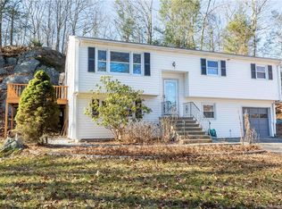 5 Spruce Mountain Trl, Danbury, CT