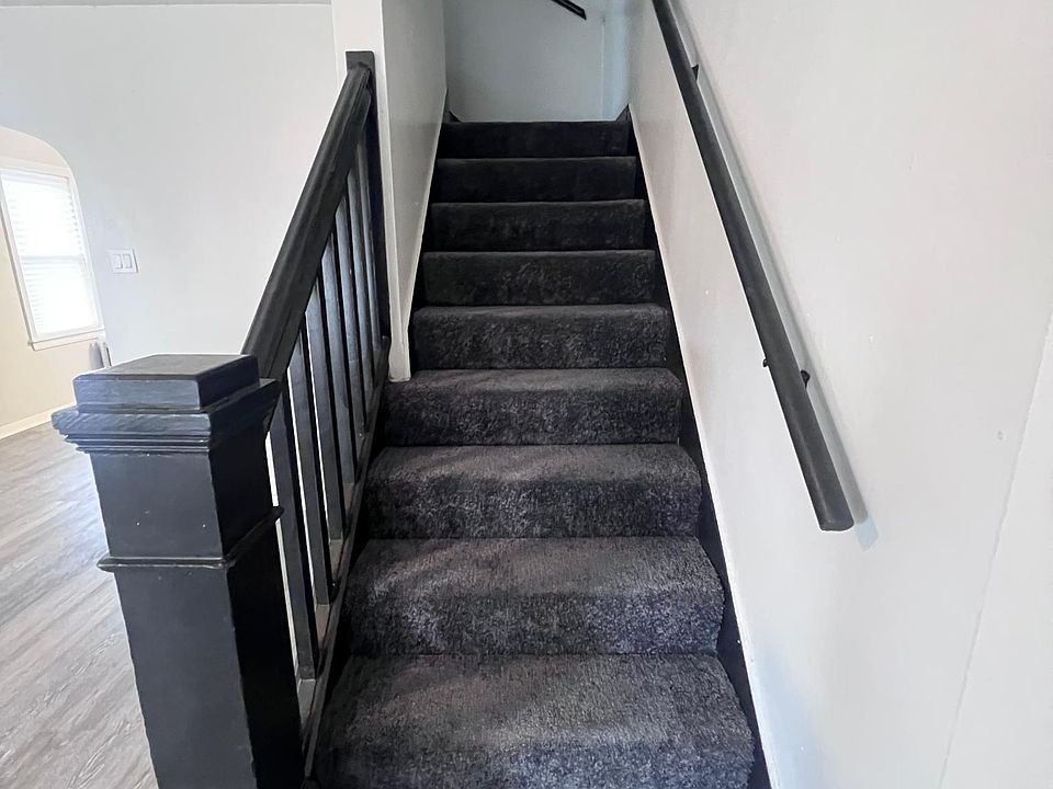 New carpeted stairs