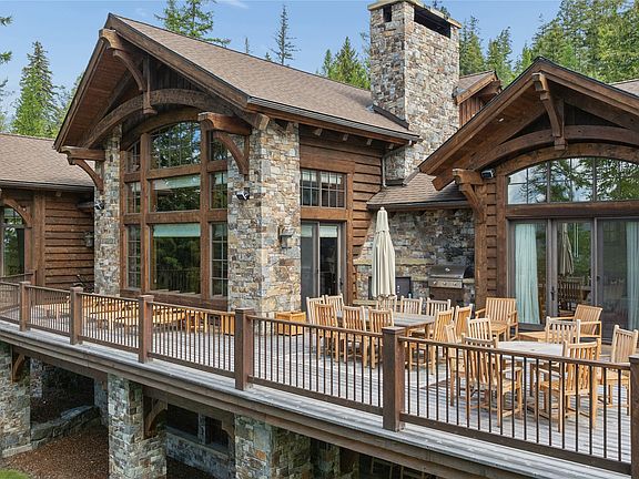 3rd image of 3010 Iron Horse Dr