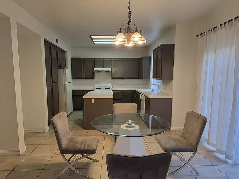 15577 Lanyard Ln — Photo 3