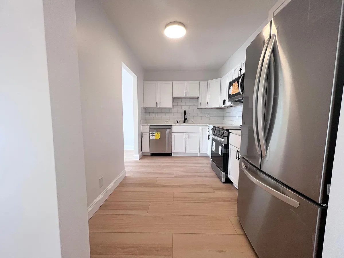 Building Photo - 41 Park St #41