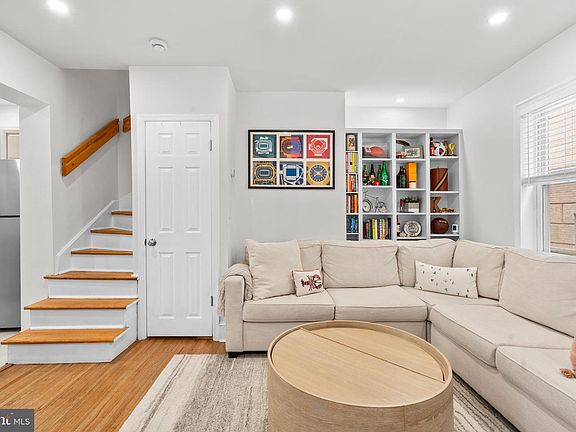 3rd image of 1639 Addison St