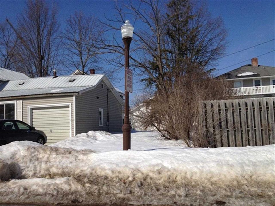 2nd image of 2101 N 5th St
