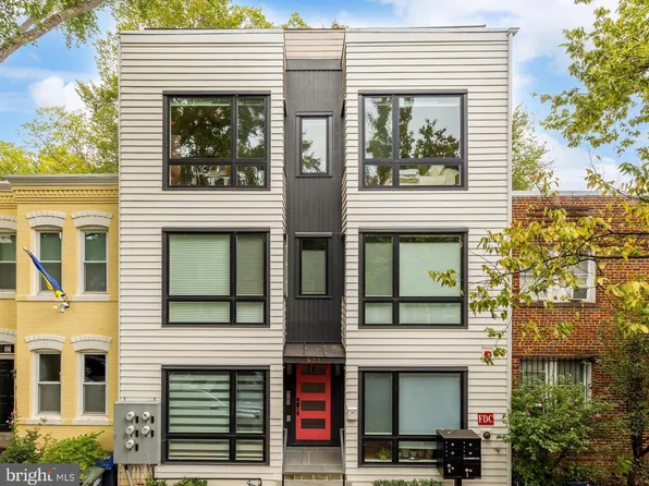 623 14th Pl NE #D, Washington, DC 20002