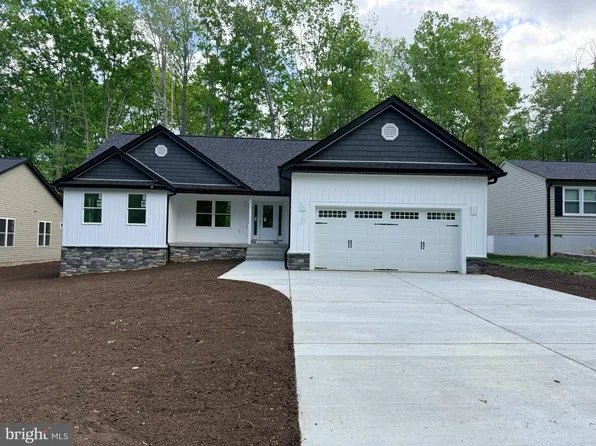 1233 Lakeview Pkwy, Locust Grove, VA 22508