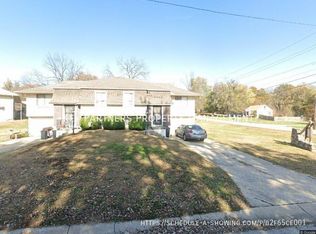 8106 Yecker Ave, Kansas City, KS 66109