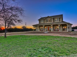 617 Chipman Ct, Bandera, TX 78003