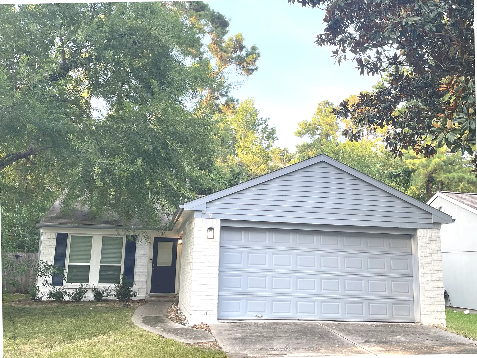 3 bed, 1276 sqft, $2,200 — Photo 3
