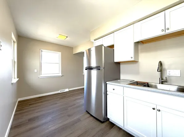 11049 W Hampton Ave, 11049 W Hampton Ave APT 4, Milwaukee, WI 53225