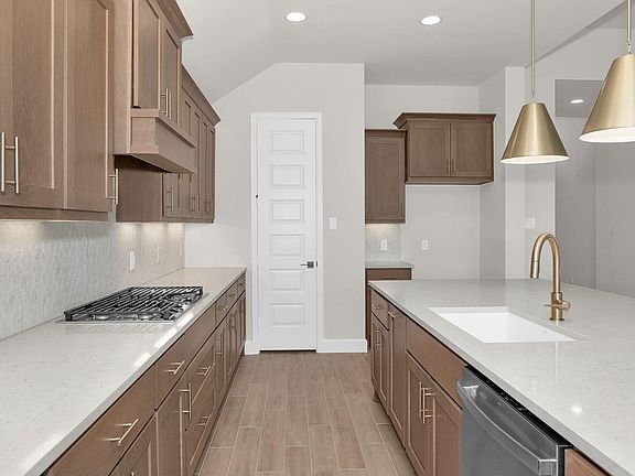 4th image of 2618 Regal Bloom Dr