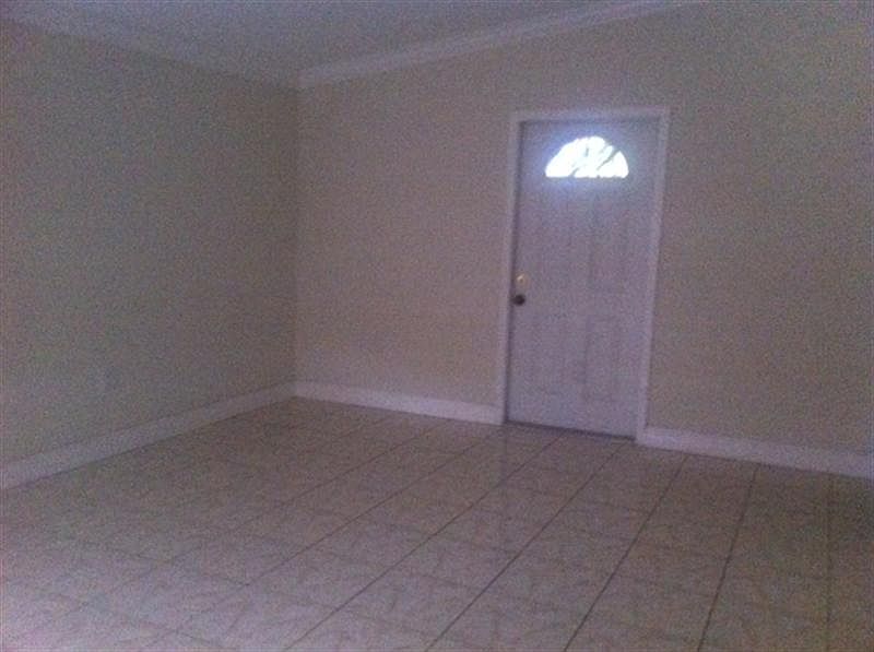 2nd image of 300 SW 125th Ave