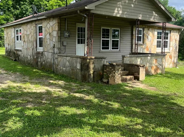 231 N Elm St, Salem, AR 72576