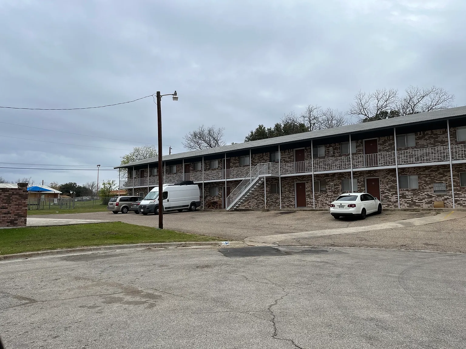 1015 Wells Circle - 34 — Photo 1