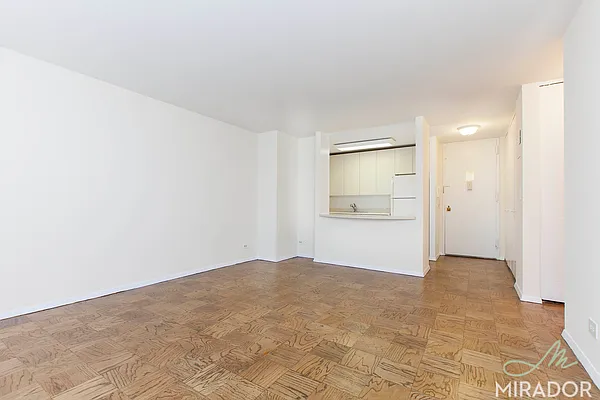 Rented by Mirador Real Estate | media 21