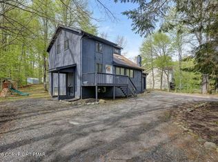 1109 Huron Pl, Tobyhanna, PA 18466