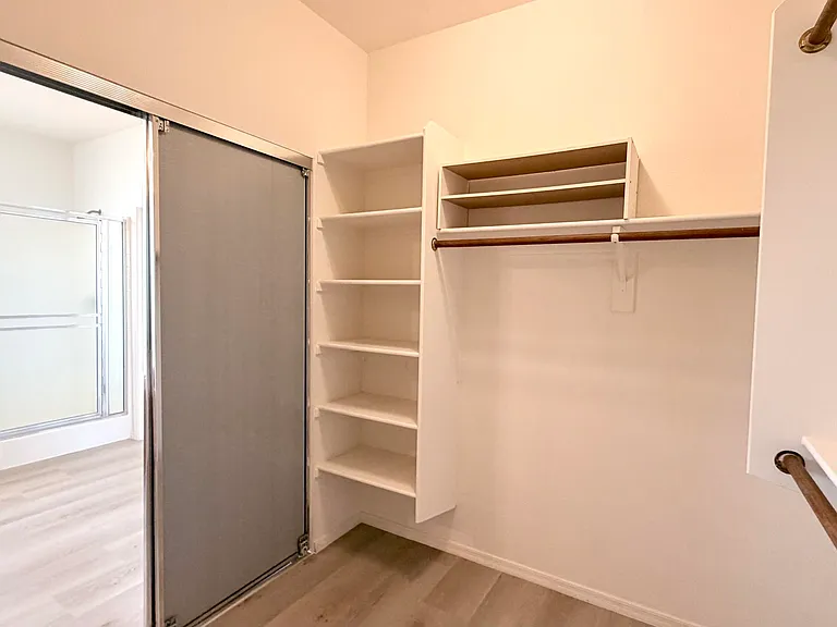 1289 E Iris Dr — Photo 32