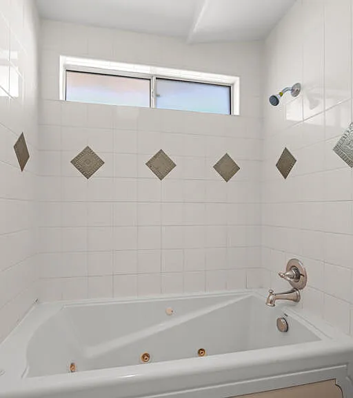 1600 Sumac Dr — Photo 32