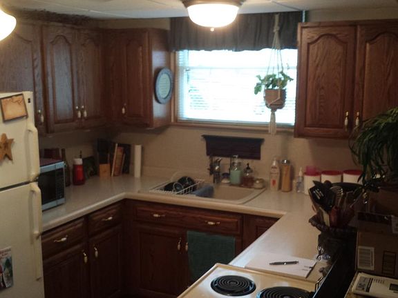 Kitchen new 5/yrs ago