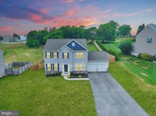 3194 Old Dutch Ln, York, PA 17402